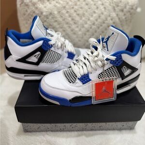 Air Jordan 4 Retro size 10 white & royal blue
